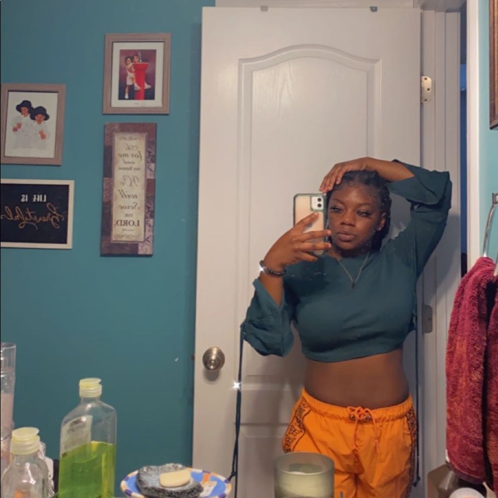 Meet your Posher, Denise